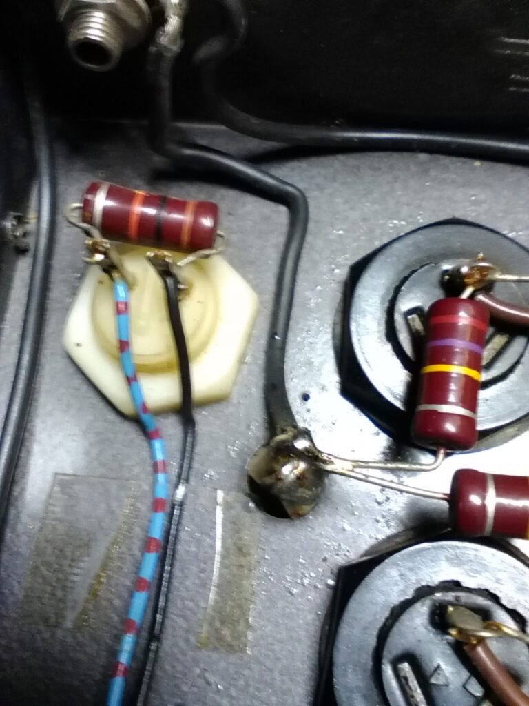 Condensadores electrolíticos del Optimus Alabama 100W