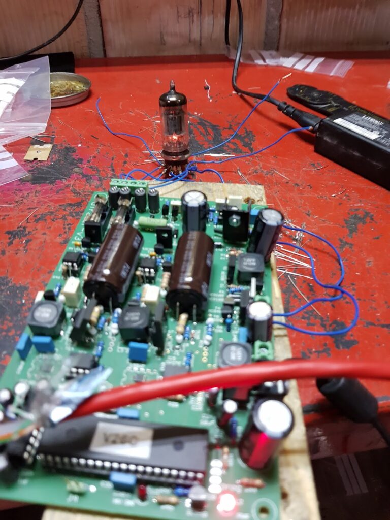 Válvula PCF80 con µTracer3+