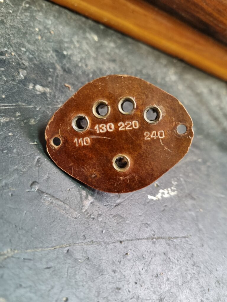 Selector de tensiones sin pintura